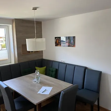 Bär Apartment *