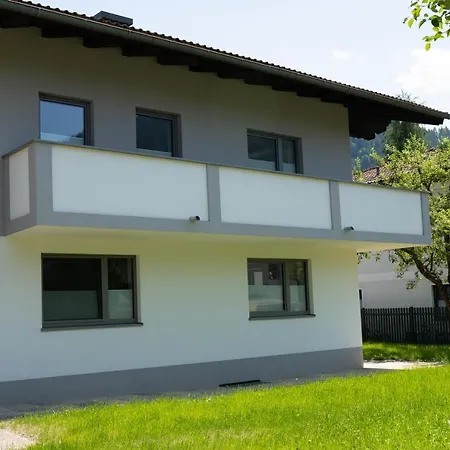 Baer Eben Im Pongau