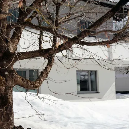 Baer Apartment *